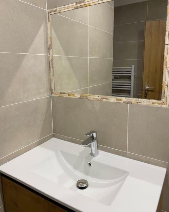 Bel Appartement Cv Бурж Екстер'єр фото